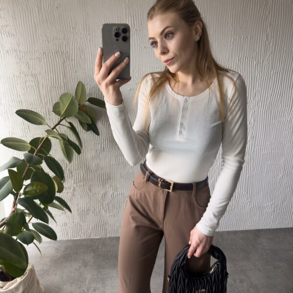 Biała bluzka prążki